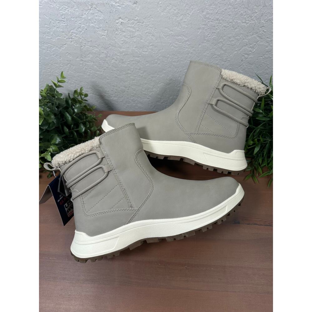 Khombu Sarah Water Repellent Ankle‎ Boots Size 7